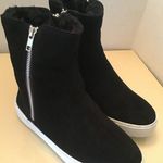 Steve Madden black suede high top platform sneakes Photo 0