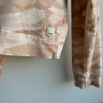 Vuori  100% Organic Cotton Beach Hoodie Bisque Camo Peach White Size XS women Photo 3