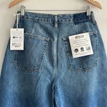 Ética Iris Relaxed Barrel Jean in Basalt, Size 29 Blue Photo 6