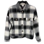 LuLaRoe Great Outdoors Berlin Jacket Plaid M Photo 0