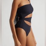 K.NGSLEY Naomi Slashed One Photo 2