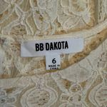 BB Dakota  Women’s 6 Off White Lace Fit and Flare Skater Mini Dress Romantic Cute Photo 6