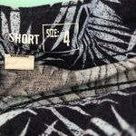 Sonoma Mid Rise Stretch Shorts Photo 4