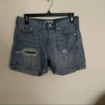 Madewell  Rip and Repair Edition Boy Jean shorts. Photo 2