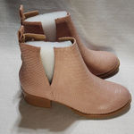 ankle boots size 5.5 boots unknown brand Pink Photo 2