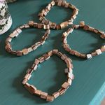 4 Piece Vintage Natural Mother of Pearl Shell Bead Stretch Bracelet Set Photo 1