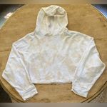 Fabletics Women’s Sz L Honey Milk Magma Eco-Conscious Cropped Tie Dye Hoodie Photo 3