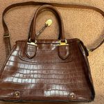London Fog EUC Crocodile Crossbody Shoulder Bag Clean Inside Brown Gold Photo 0