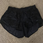 Lululemon 2 1/2 inch  camo shorts size 10 Photo 0