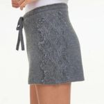 Splendid NWT  Camelia 100% Cashmere Short Photo 3