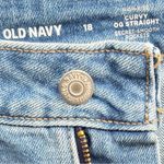 Old Navy Women's Denim High Rise OG Curvy Shorts Photo 5