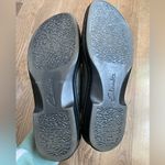 Clarks Loafers Clogs Leather Slip On Shoes Women’s Size 8 Photo 5