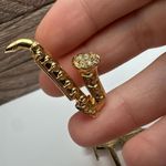 Piano & Saxophone Musical Instruments Lot Of 2 Brooch Pin Rhinestone / Gold Tone Photo 6