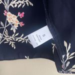 Light summer floral jacket. Cute w jeans or work attire Photo 2