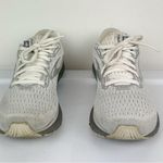 Brooks Womens Glycerin 18 Athletic Casual Shoes Sz 7 WIDE White Grey Photo 3