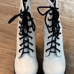 Madden Girl  Stylish White Lace-Up Women's Boots- size 7.5 Photo 0