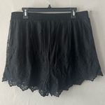 Torrid  Black 5 Inch Pull-On Stretch Mesh Mid-Rise Short Size 0 Photo 4