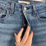 Levi's Wedgie Women's Raw Hem Tapered Ankle Jeans Blue Denim Acid Wash Size 30 Photo 5