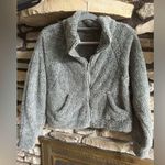 Women’s size small 4/6 gray cropped Sherpa jacket Photo 0