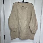 Aerie  Cable‎ Knit Sweater Women's Size Medium Oversized Nylon Acrylic Wool Blend Photo 1