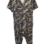 Zenana Outfitters Camo Camouflage Short Sleeve Gray Onesie Romper Jumper Vneck Medium Photo 3