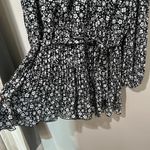 Cato Black and white floral romper Photo 1