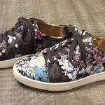 Calvin Klein Imilia women’s floral sneakers Photo 2