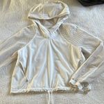Lululemon  CROPPED WHITE LIGHTWEIGHT HOODIE Photo 0