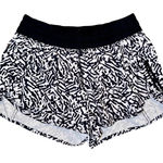 Lululemon Tracker Short III Stretch Brushed Animal Print White Black Size 8 Photo 0