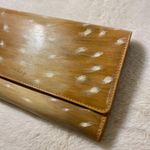 ‘Deer Pelt’ Hand Photo 1