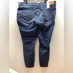 Levi's Signature Gold Size 26M Levi Strauss Totally Shaping Skinny Jeans. New Photo 5