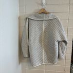 Marine layer  corbet quilted coatigan in grey and white Photo 2
