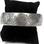 KIRK STIEFF Vintage Pewter Aster Engraved Cuff Photo 1
