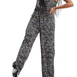 Only  Onlpella Jumpsuit in Ditsy Pop Floral, Size XS​​​​ Photo 0