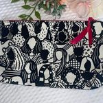 Ipsy X epcWitte Cosmetic Bag Pouch Black & White Faceless Heads Pink Zipper Photo 1