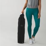 Lululemon  Zone In Tight Compression Leggings in Forage Teal - Size 2 Photo 1