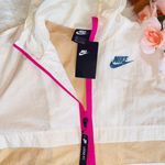 Nike Windbreaker Jacket Photo 3