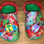 Crocs Disney Parks 2023 Christmas  Holiday Presents Mickey & Friends Child 9 Photo 0
