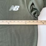 New Balance ‎ Olive Green Crewneck Sweatshirt Athletic Pullover Womens Medium Photo 4