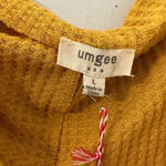 EXPRESS Umgee Top Size Large Mustard Yellow Waffle Knit Dolman Sleeve Oversized NWT Photo 6