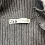 ZARA S Gray Ribbed Knit Top Cutout Neck Long Sleeve Button Front Crop Cardigan Photo 2