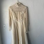 Vtg 60s Lace Victorian Wedding Dress High Neck Long Sleeve‎ Pearl Trim Size 2 XS Photo 2