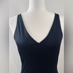 EXPRESS Women’s Double Layer Black V-Neck Tank Top Size M NWT Photo 2