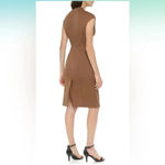 Tommy Hilfiger Women's Sheath Scuba Sleeveless V-Neck Dress NWT size 2 Photo 2