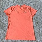 Under Armour  UA Women’s heat gear V neck Short sleeve Tee size Medium Photo 2