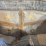 American Eagle  embroidered floral daisy cutoff denim shorts size 6 cute Photo 8