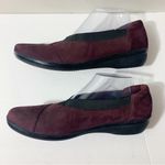 Clarks EUC Collection Everlay Eve Aubergine Suede Slip On Wedge Loafer Size 10M Photo 8