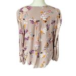 Millibon cross front pale pink floral long sleeve v Photo 3