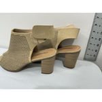Womans City Classified Size 9 Beige Peep Toe Sling Back Vented Heel Ankle Shoes Tan Photo 3