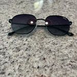 Quay Australia NWOT Quay BIG TIME Women's Metal Frame
Hexagonal Sunglasses Photo 1